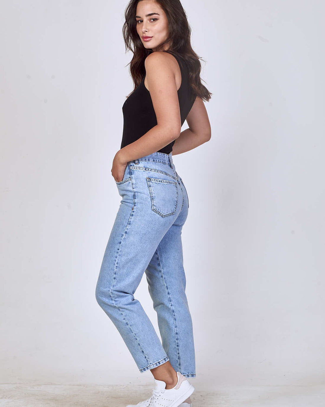 Jeans Mom Olivia Celeste