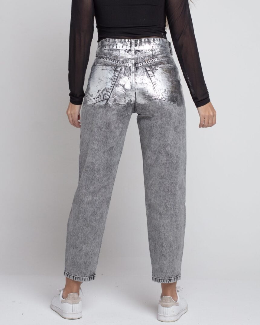 Jeans Mom Olivia  Metalizado gris