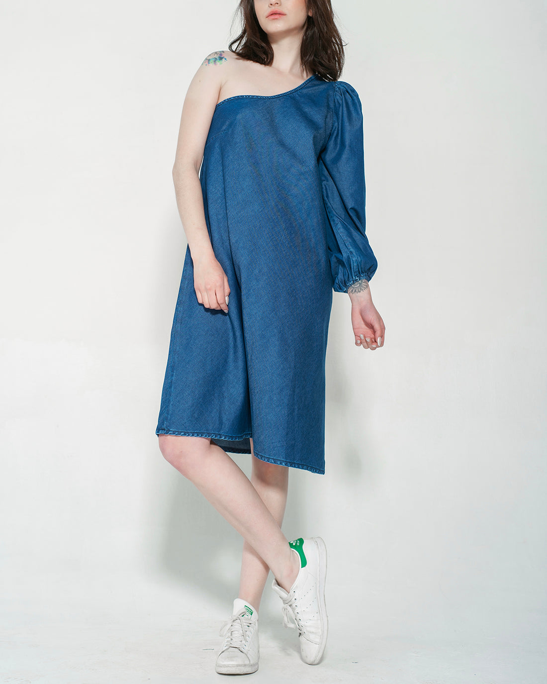 VESTIDO UNA MANGA DENIM