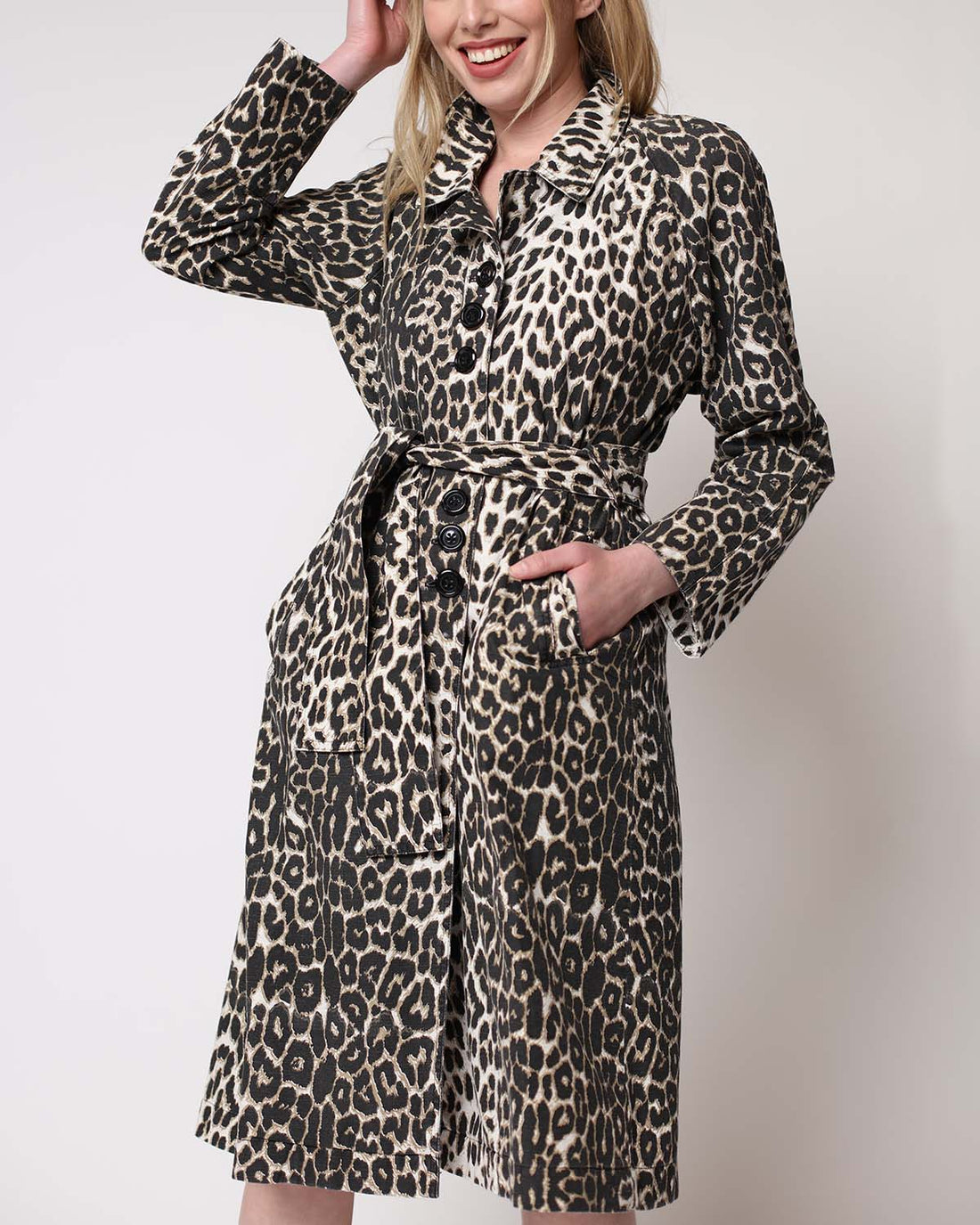 Impermeable Animal Print Café