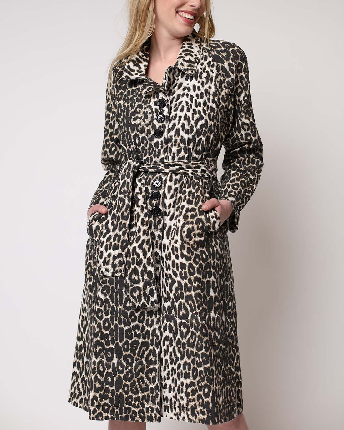 Impermeable Animal Print Café