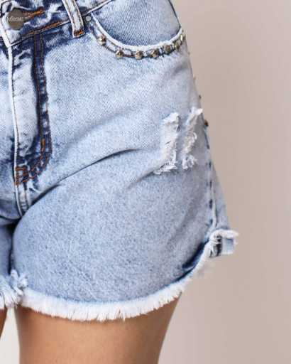 Short Anna Tachas